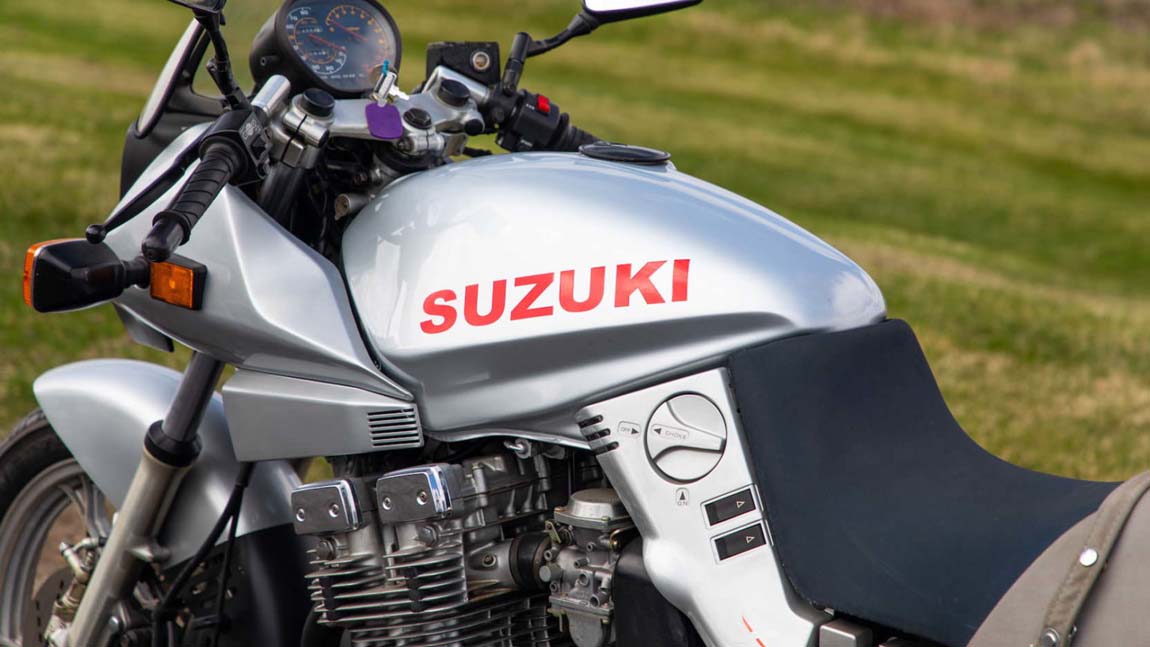 Suzuki gsx1100s katana